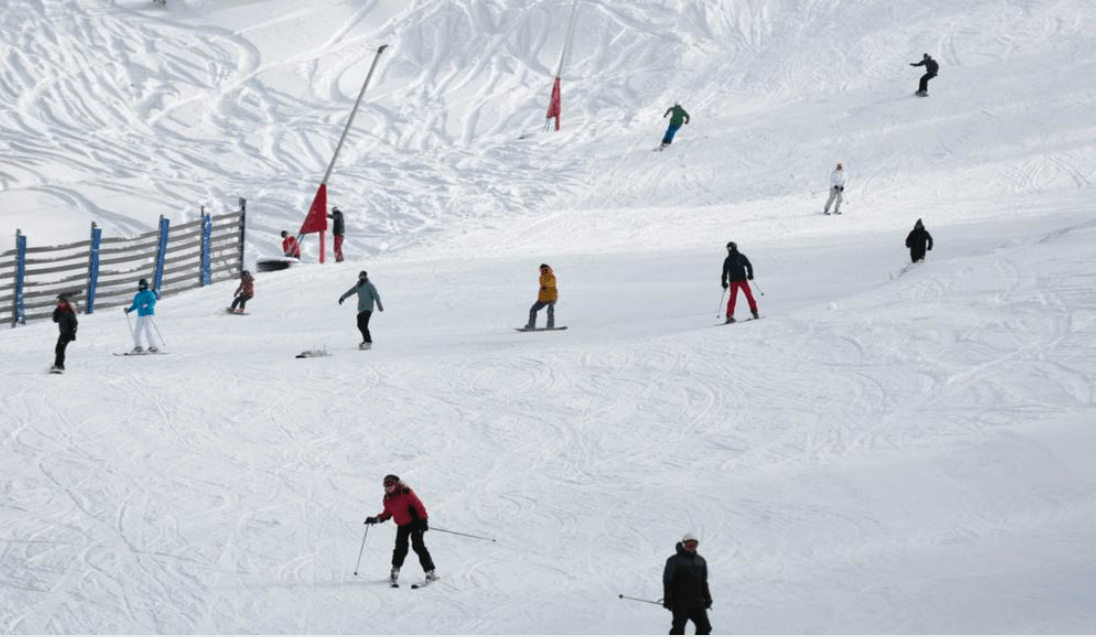 Older man dies in ski accident at Thredbo Resort –  73-year-old man was killed while skiing in the Snowy Mountains of New South Wales.