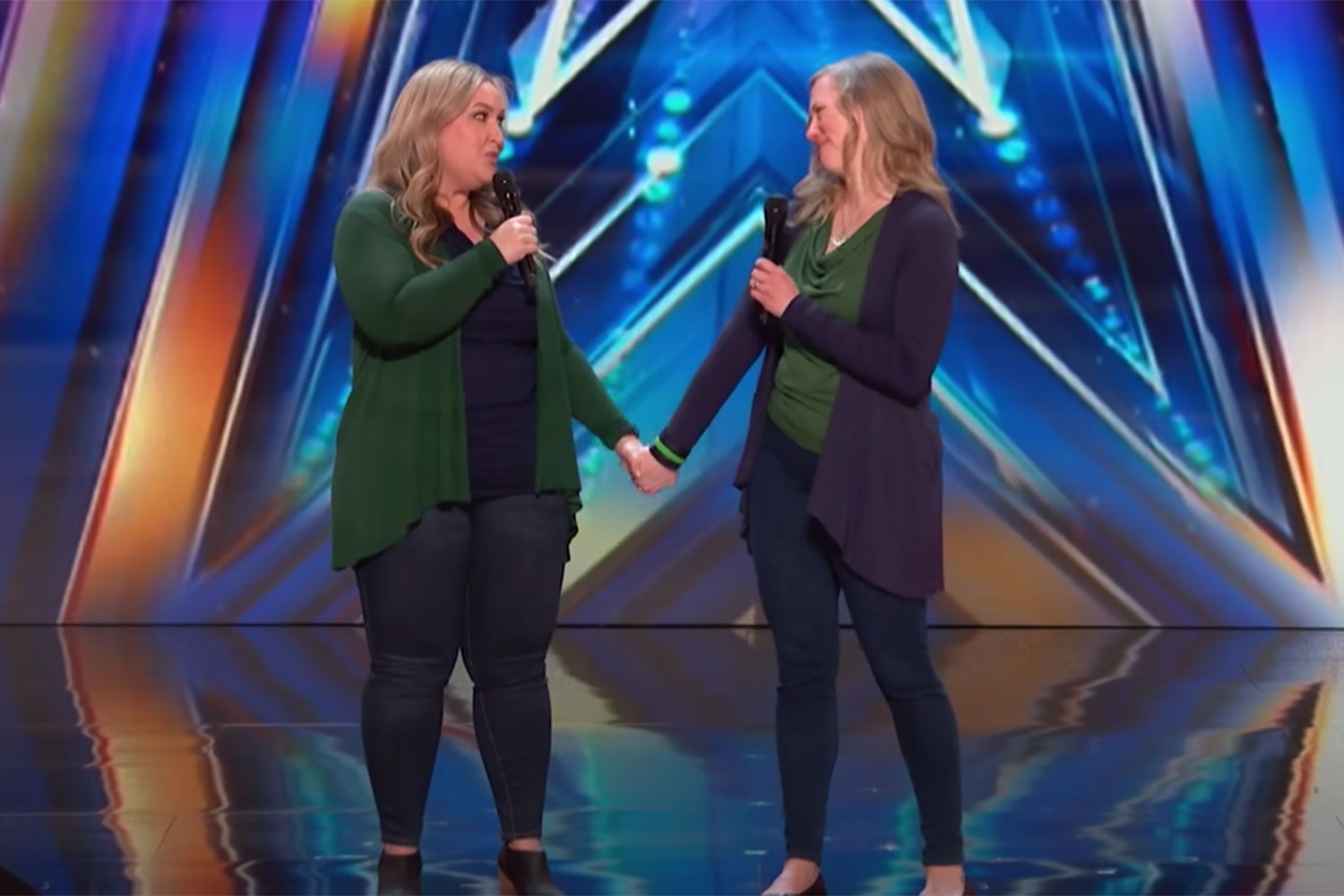 A Gripping Audition from Two Moms Who Met Through an Emotional Heart Transplant Involving Their Sons for “AGT”