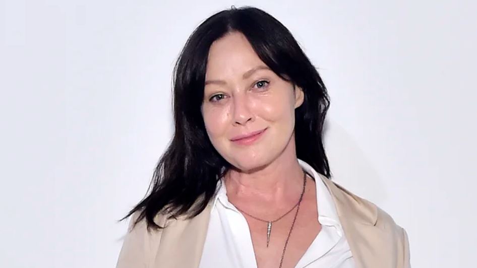 Shannen Doherty provides a heartbreaking cancer update.