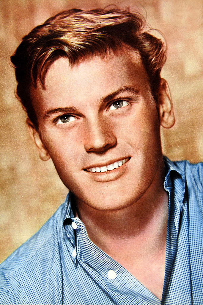 Tab Hunter had a covert affair with a well-known actor before coming out and marrying Allan Glaser.