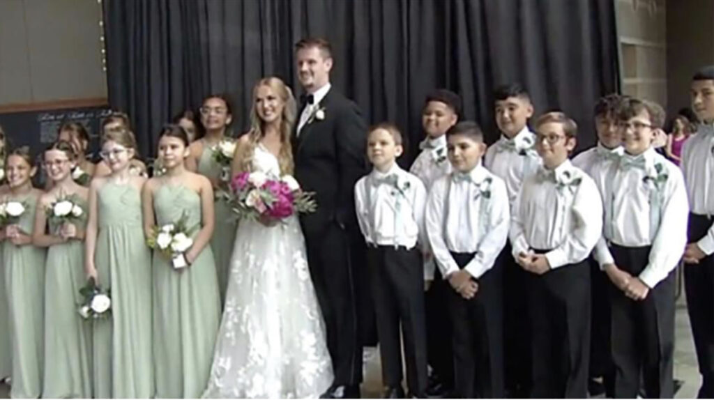 A Teacher’s Heartwarming Gesture: Students as Bridesmaids and Groomsmen